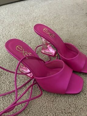 exe Hot Pink Square-Toe Lace-Up Heels with Clear Block Heel